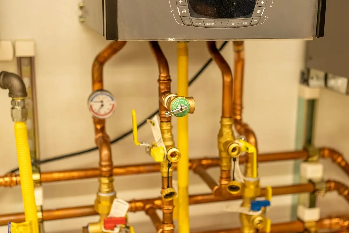 Licensed technician providing Slab Leak Repair for a homeowner in Garden City